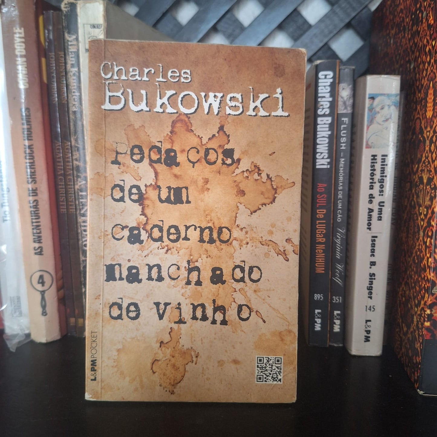 Pedaços de Um Caderno Manchado de Vinho - Charles Bukowski