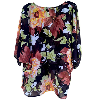 Blusa Floral Preta Estampada Plus Size com Transparência (G | GG)